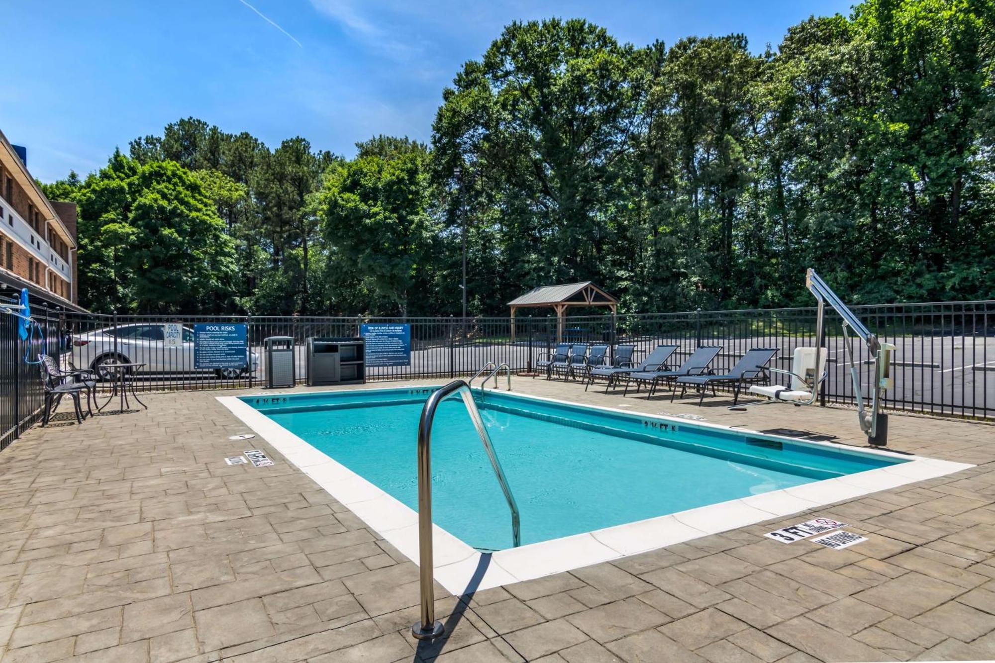 Best Western Atlanta-Marietta Ballpark Hotel Waterford Buitenkant foto